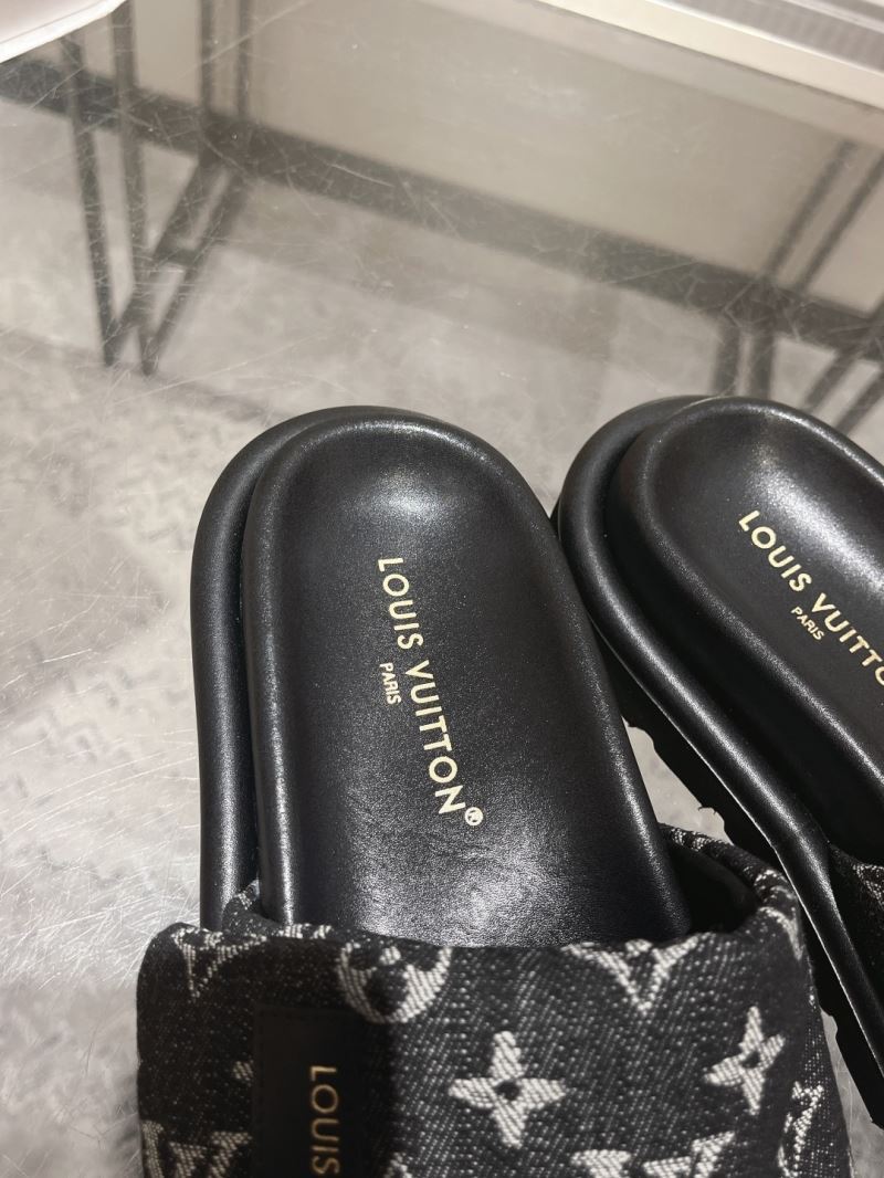 Louis Vuitton Slippers